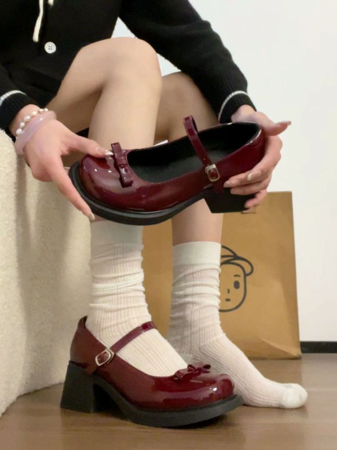 圆头 袢扣 中口鞋 皮革