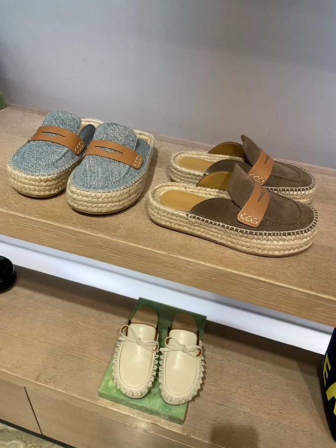 平底 圆头 无帮 深口鞋 皮革 