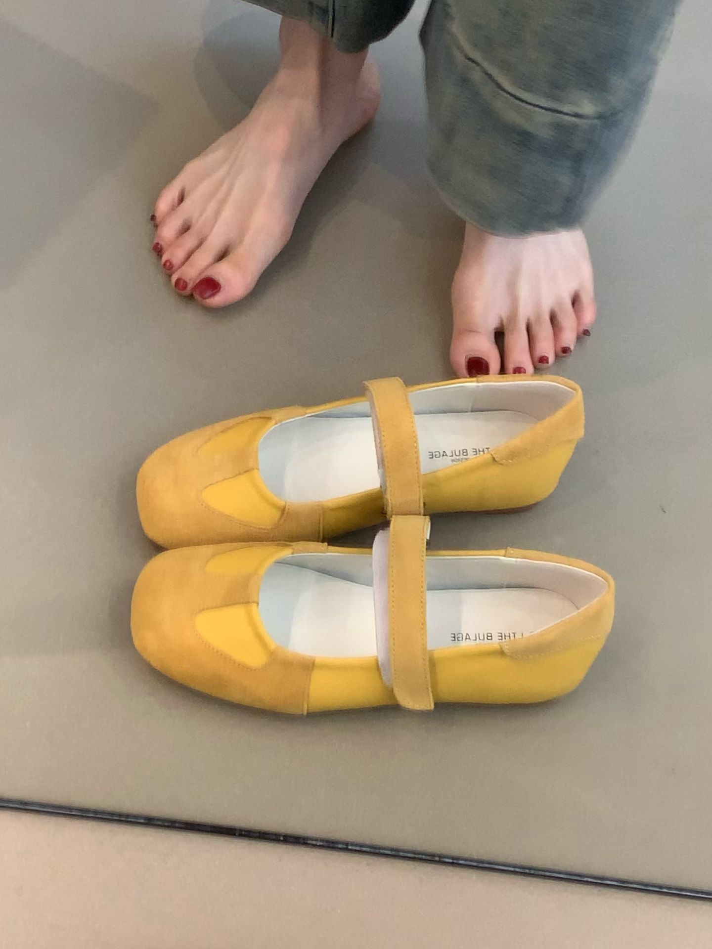 圆头 低帮 中口鞋 皮革  - VALI鞋履AI设计主图