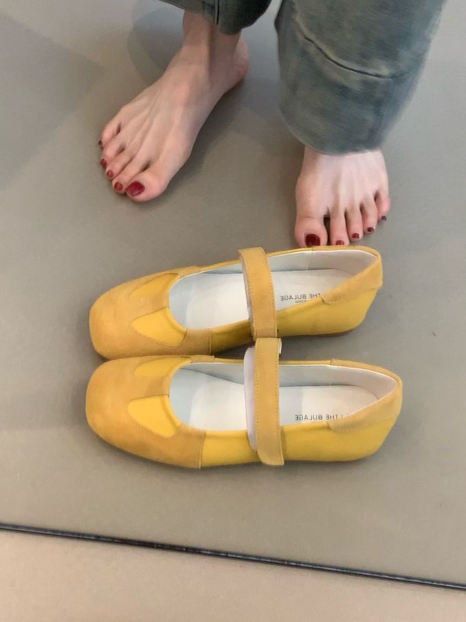 圆头 低帮 中口鞋 皮革 