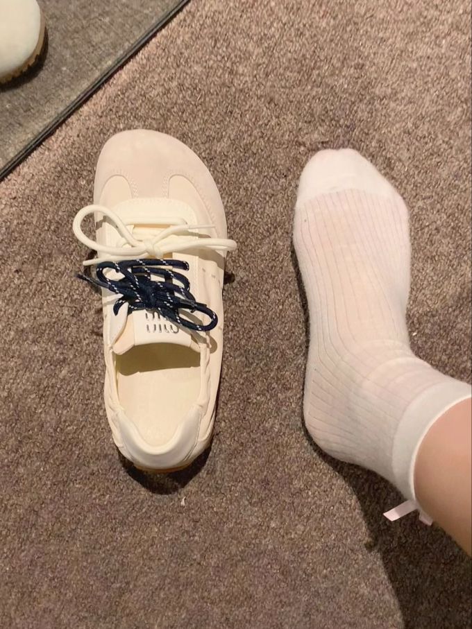 系带 皮革