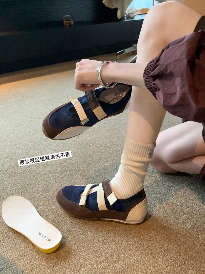 圆头 低帮 松紧带 中口鞋 皮革 