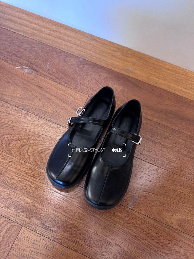 异形头-分趾 袢扣 中口鞋 皮革