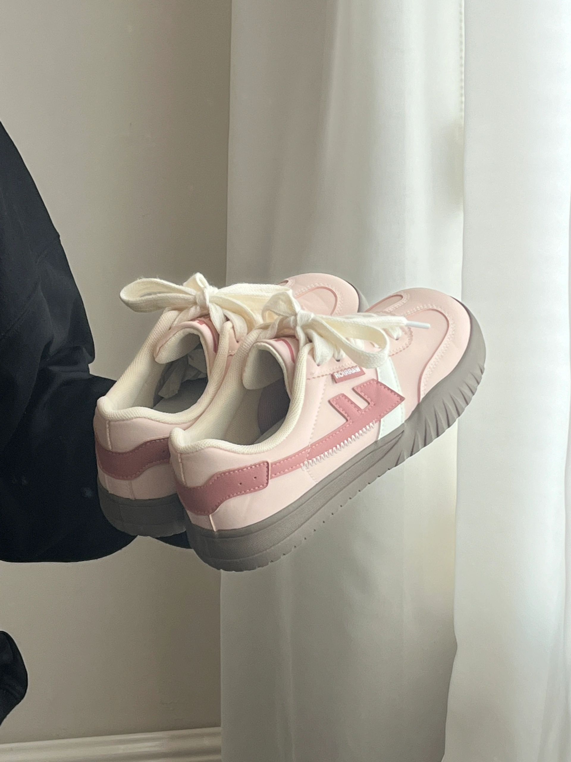 低帮 系带 皮革  - VALI鞋履AI设计主图