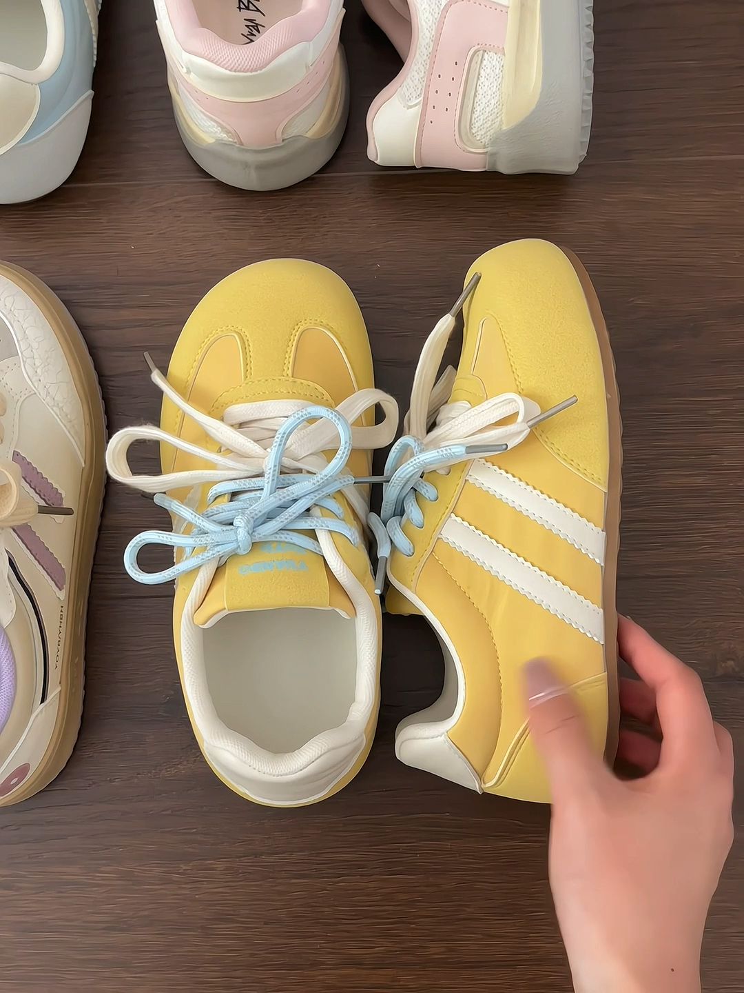 低帮 系带 皮革  - VALI鞋履AI设计主图