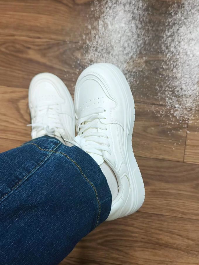 皮革 