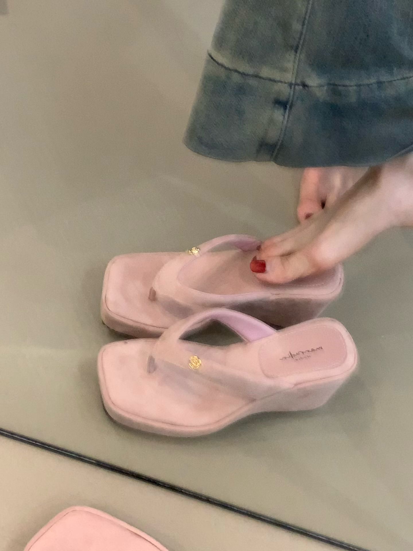 无帮 塑料  - VALI鞋履AI设计主图