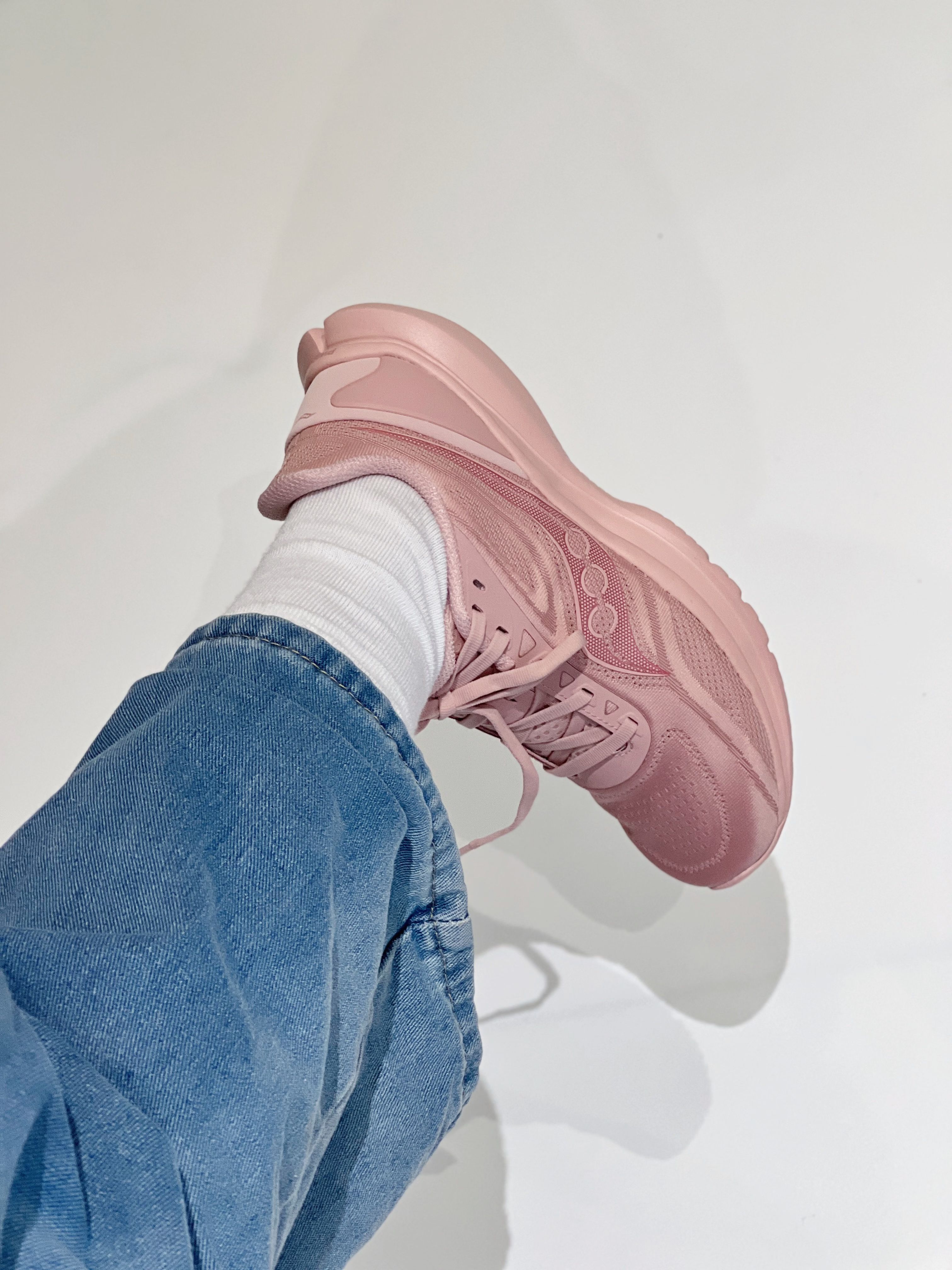 低帮 系带  - VALI鞋履AI设计主图