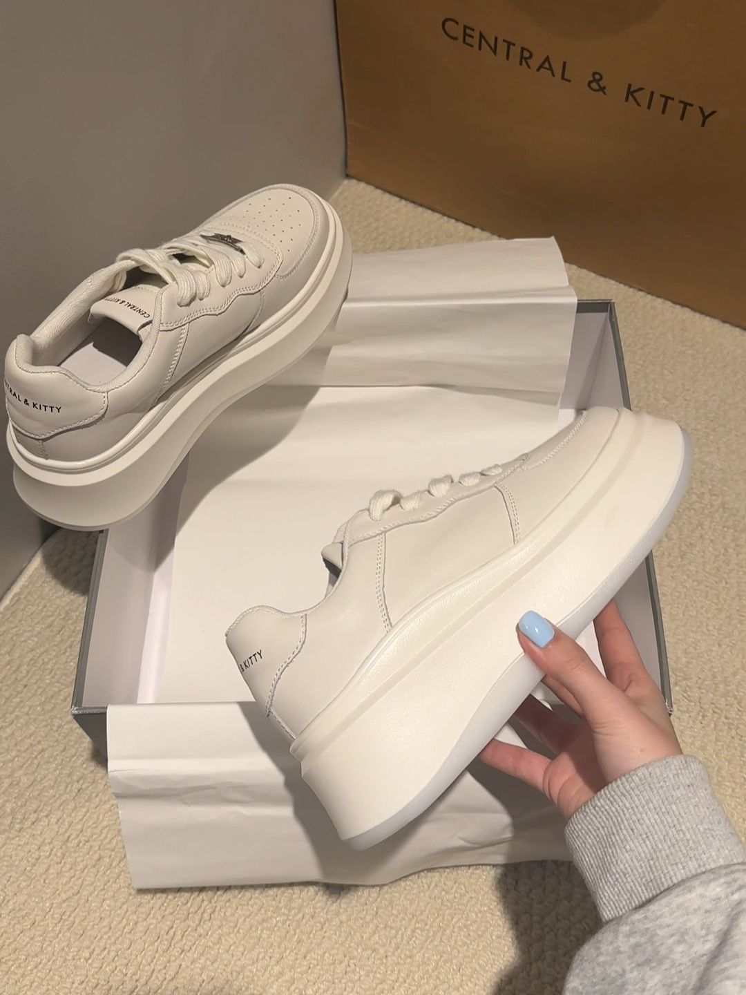 低帮 系带 皮革  - VALI鞋履AI设计主图