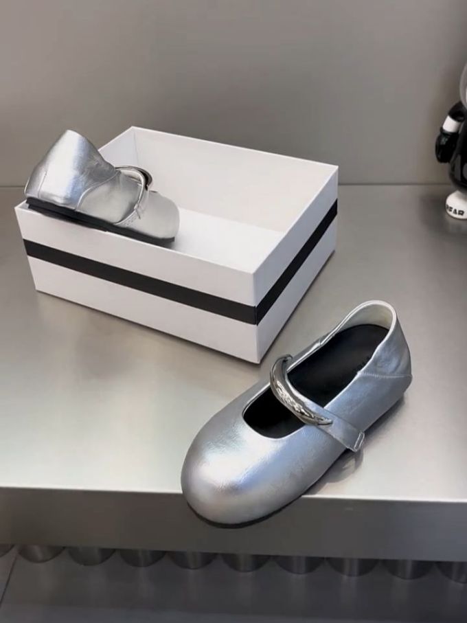 圆头 中口鞋 皮革 
