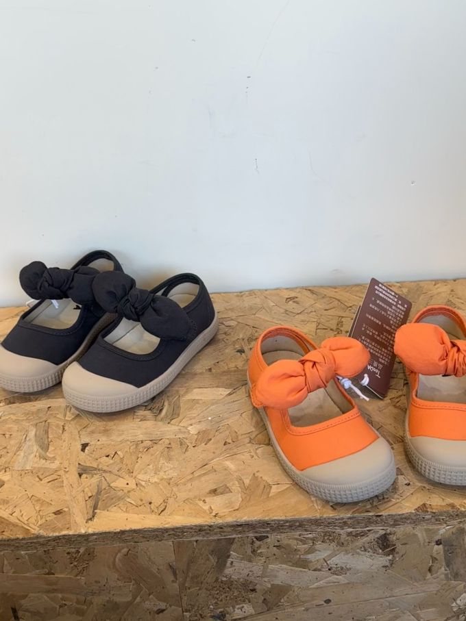 圆头 中口鞋 皮革 