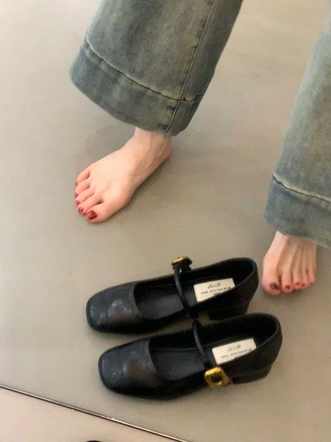 圆头 中口鞋 皮革