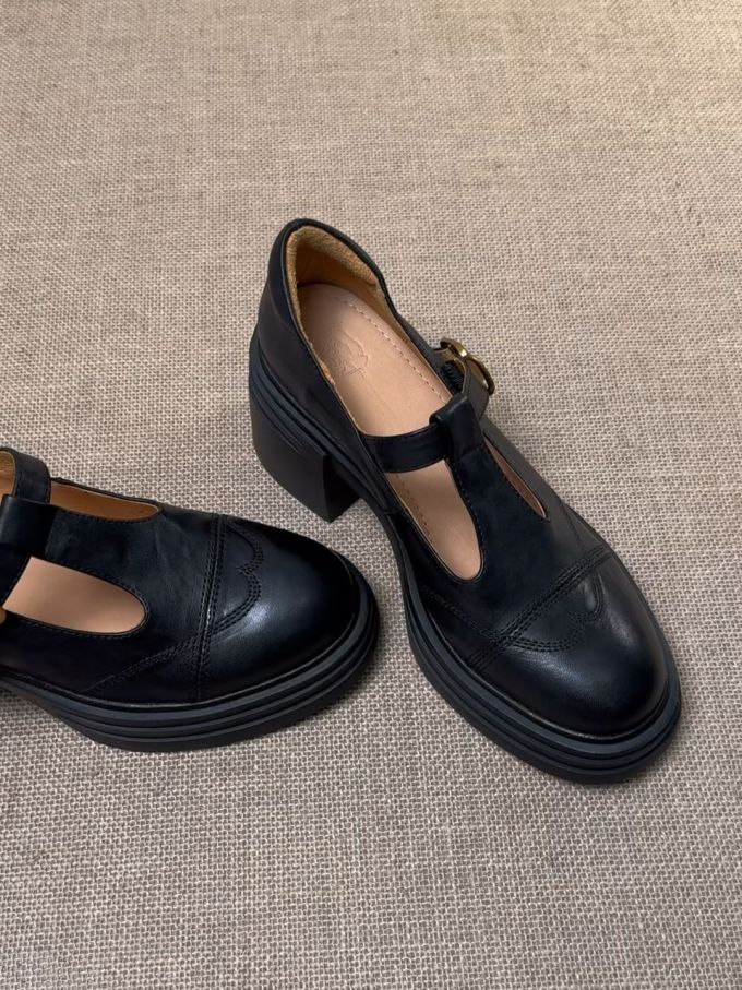 圆头 袢扣 中口鞋 皮革