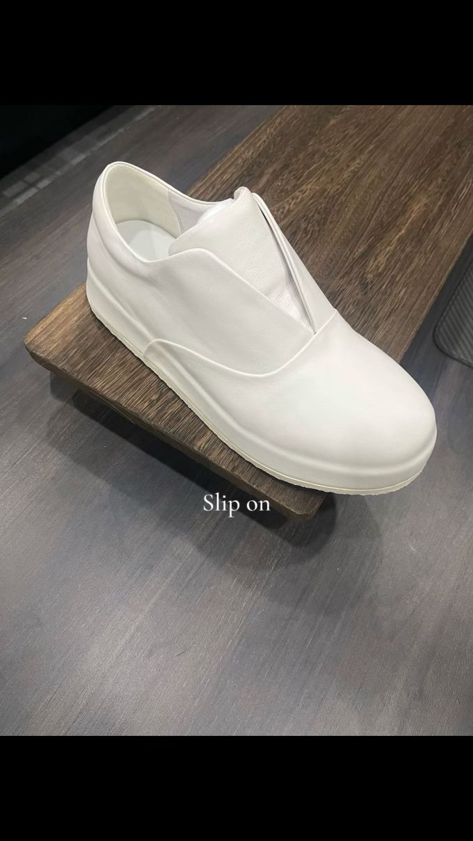 皮革 