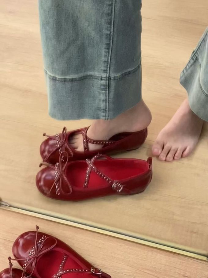 圆头 袢扣 浅口鞋 皮革