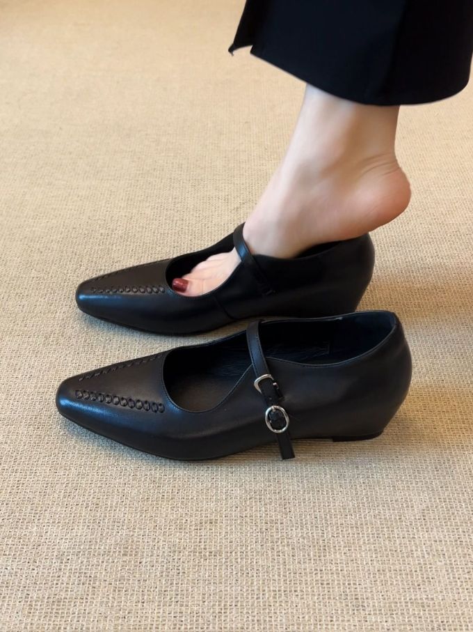 袢扣 中口鞋 皮革