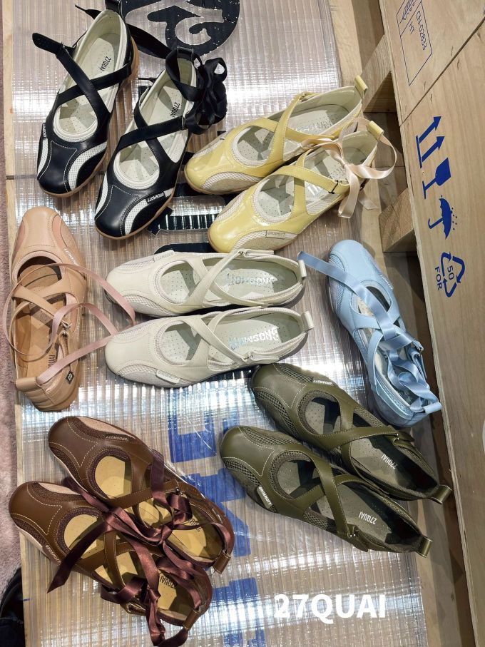 圆头 系带 深口鞋 皮革