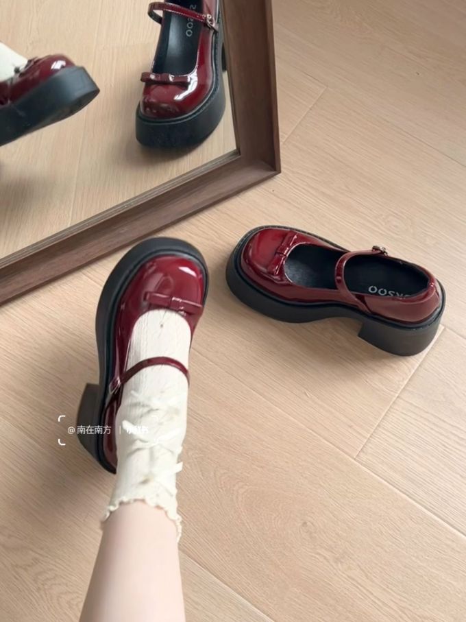 圆头 袢扣 中口鞋 皮革 