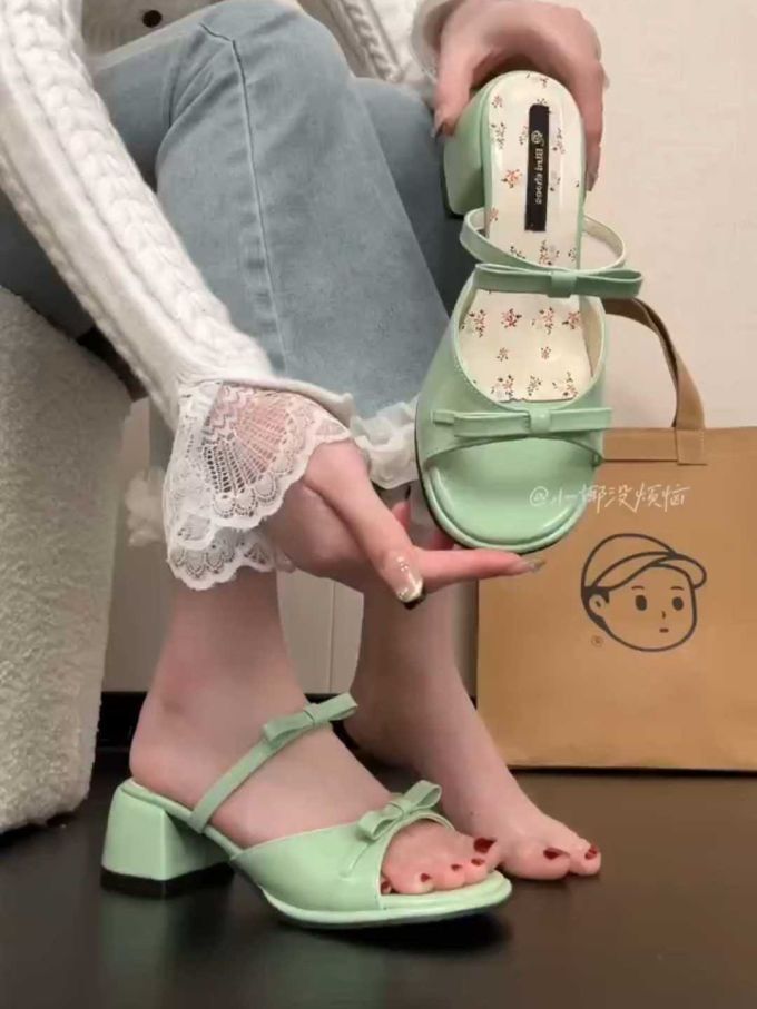 粗跟 无帮 皮革 