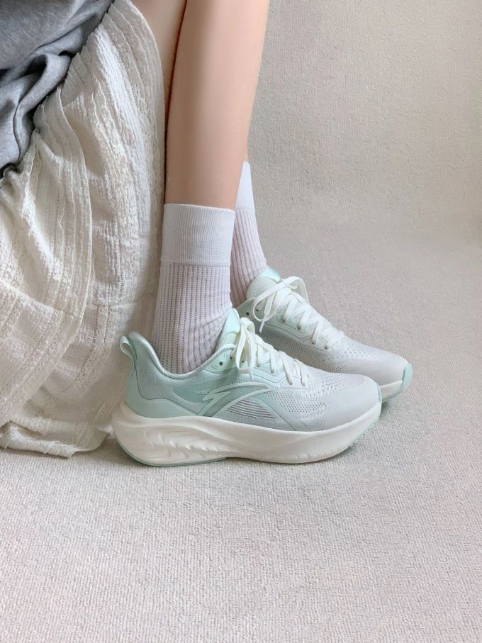 低帮 系带 网面 