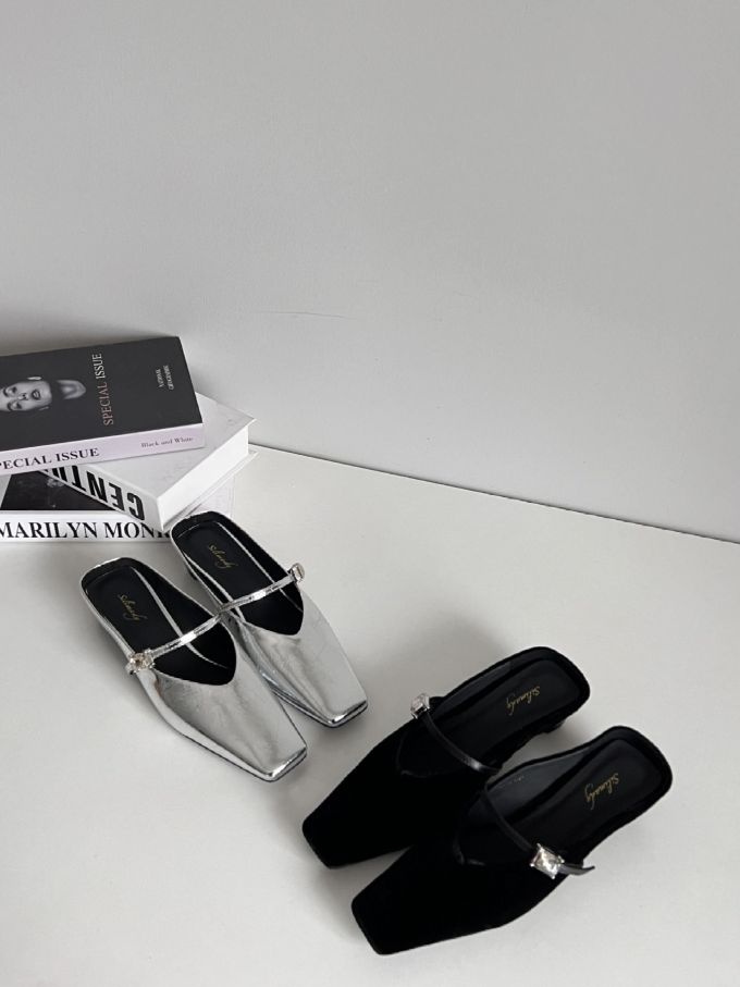 袢扣 中口鞋 皮革 
