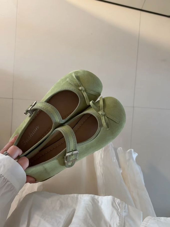 异形头-分趾 袢扣 中口鞋 皮革