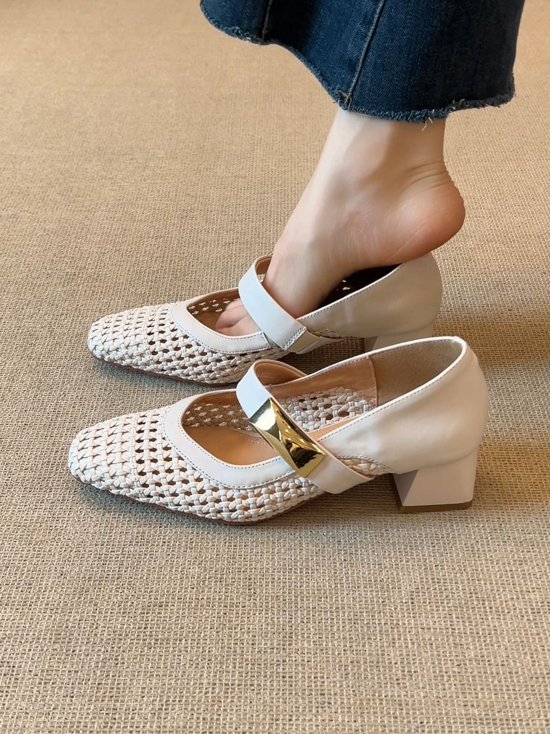 方头 袢扣 浅口鞋 皮革  - VALI鞋履AI设计主图