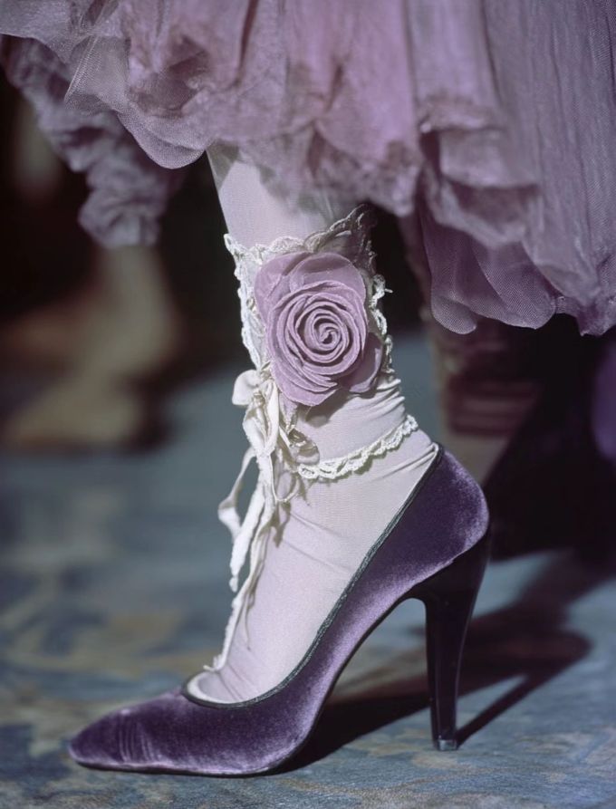 高跟 细跟 尖头 低帮 浅口鞋 皮革 