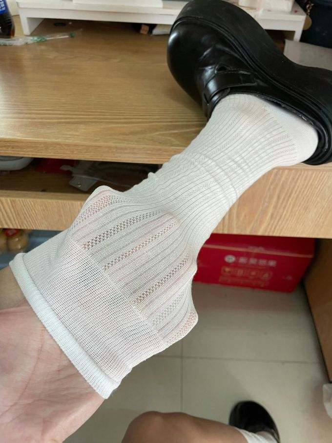 圆头 低帮 深口鞋 皮革 