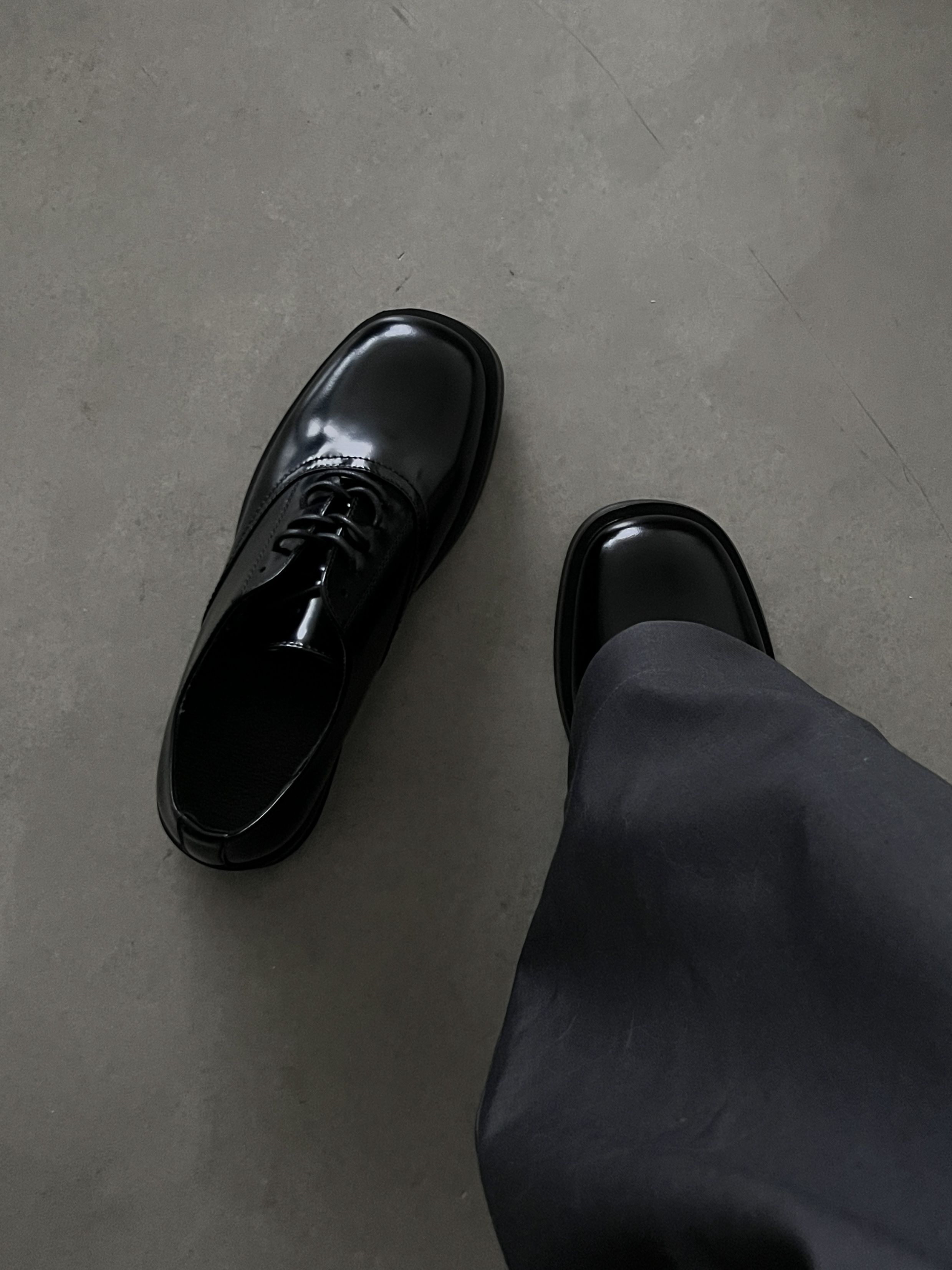 圆头 系带 皮革  - VALI鞋履AI设计主图