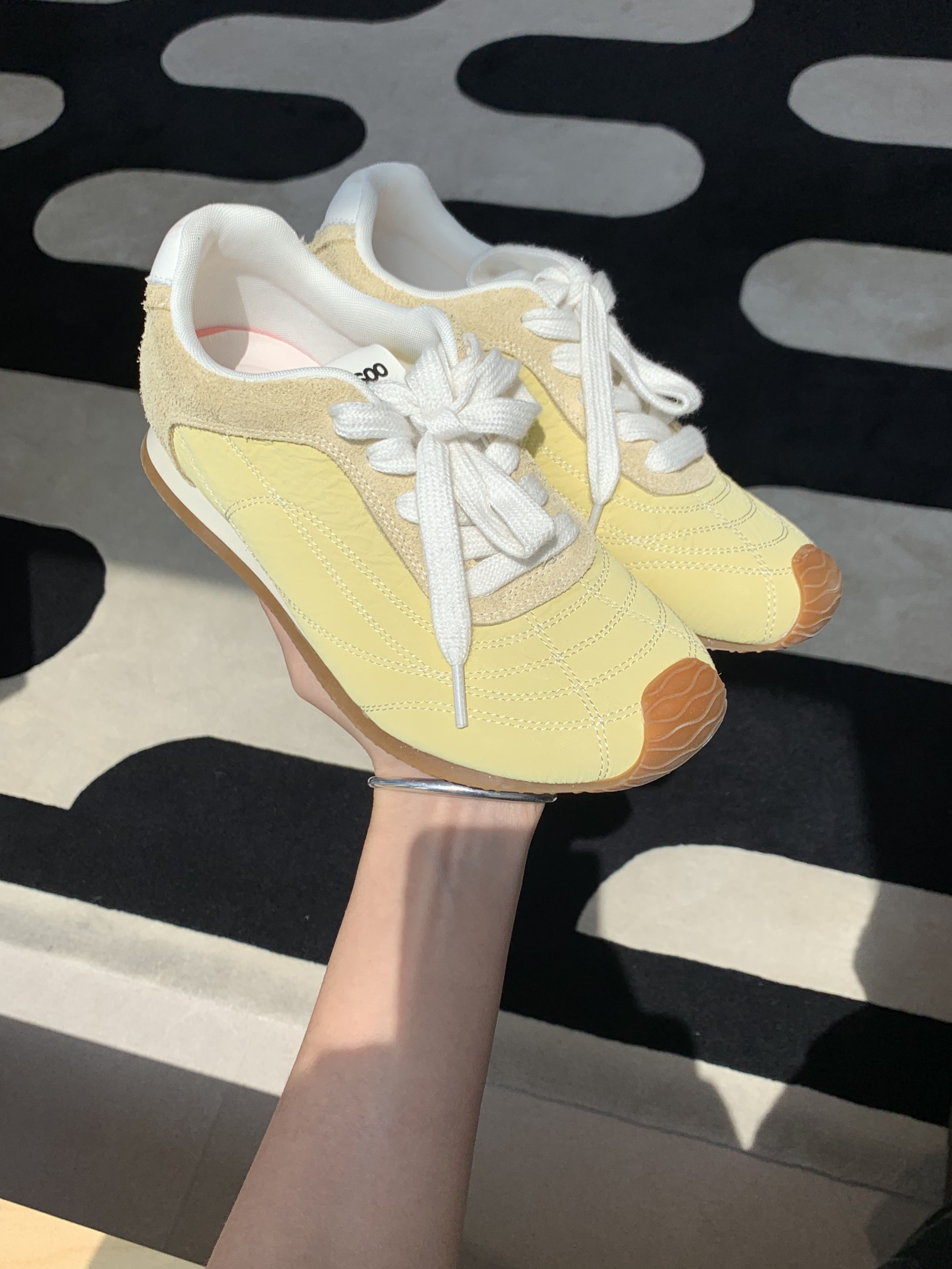 低帮 系带 皮革  - VALI鞋履AI设计主图