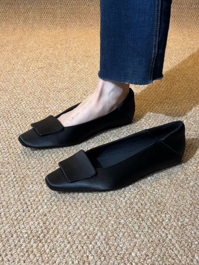 方头 低帮 一脚蹬 中口鞋 皮革