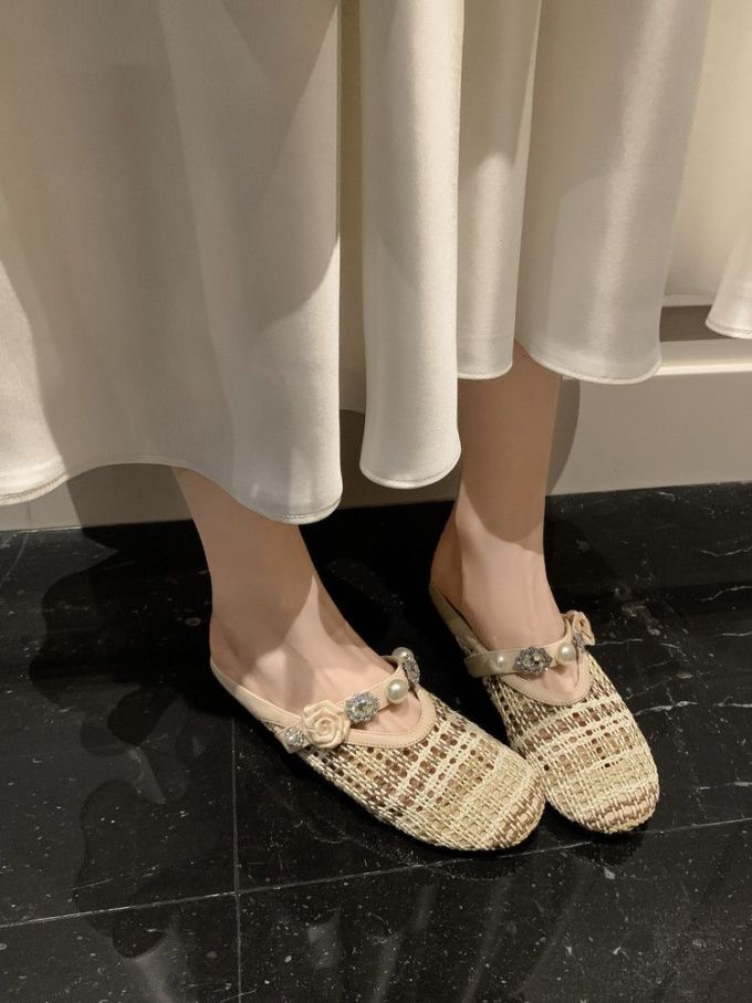 圆头 袢扣 中口鞋 毛呢 