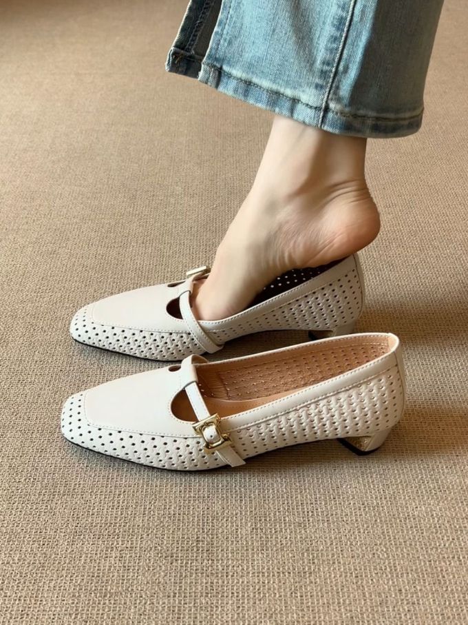 方头 袢扣 中口鞋 皮革
