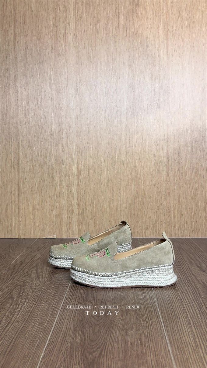 一脚蹬 皮革
