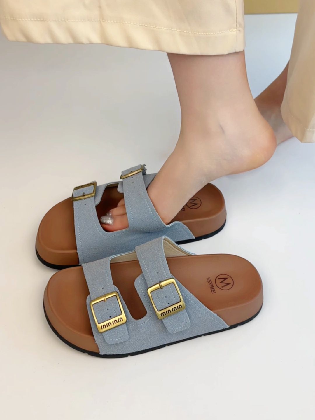 圆头 无帮 袢扣 皮革  - VALI鞋履AI设计主图