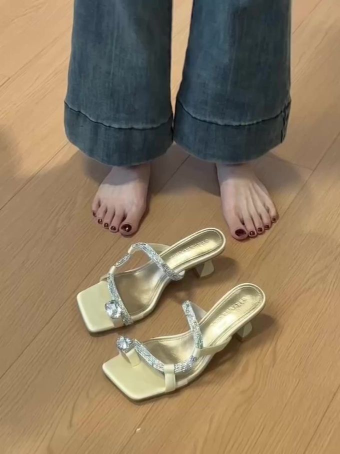 高跟 粗跟 无帮 皮革 