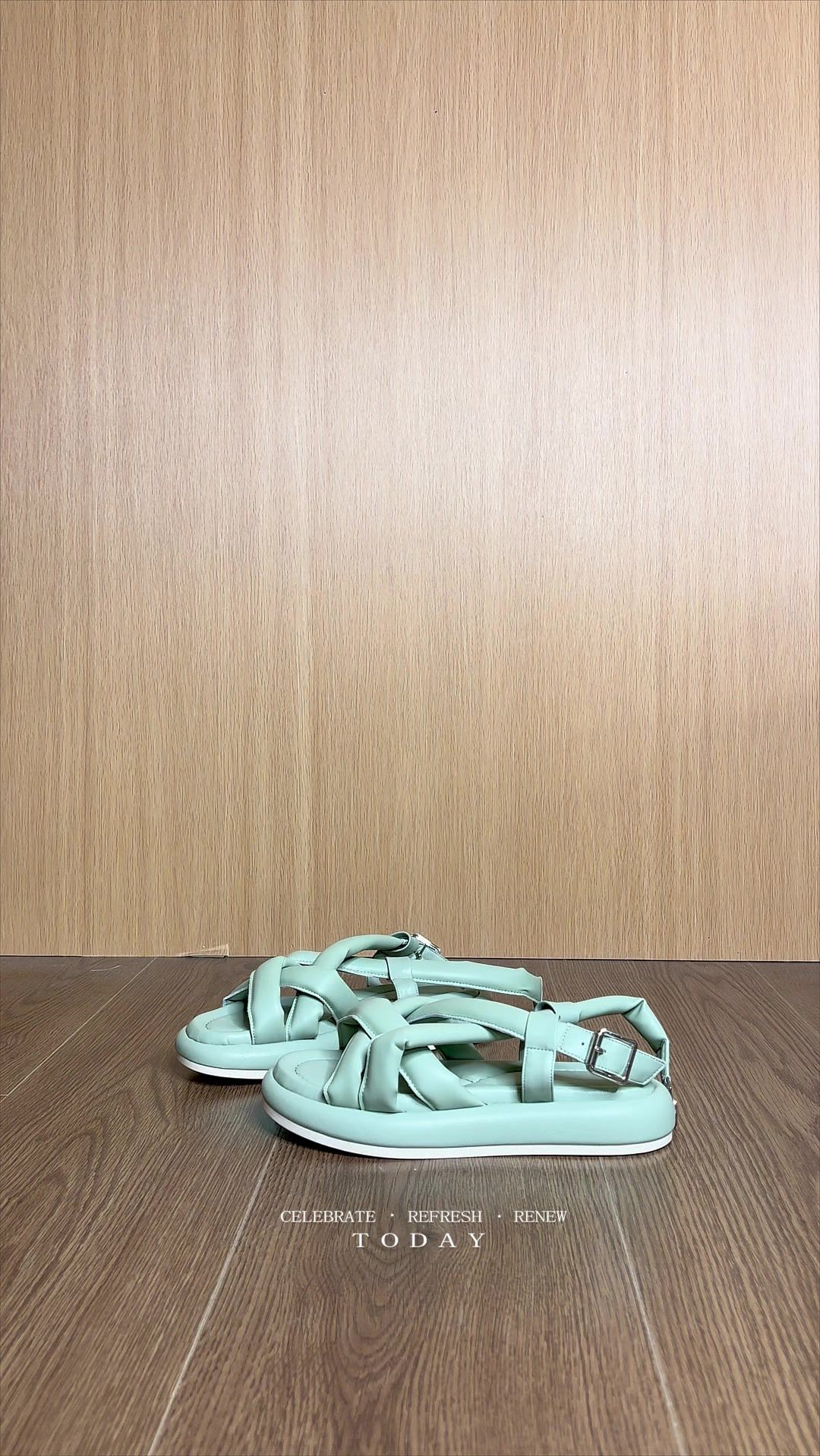 无帮 塑料  - VALI鞋履AI设计主图