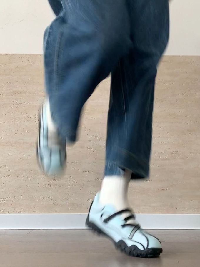 圆头 深口鞋 皮革 