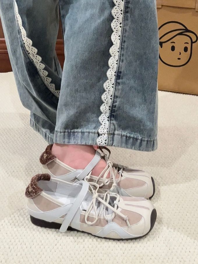 圆头 低帮 系带 深口鞋 皮革