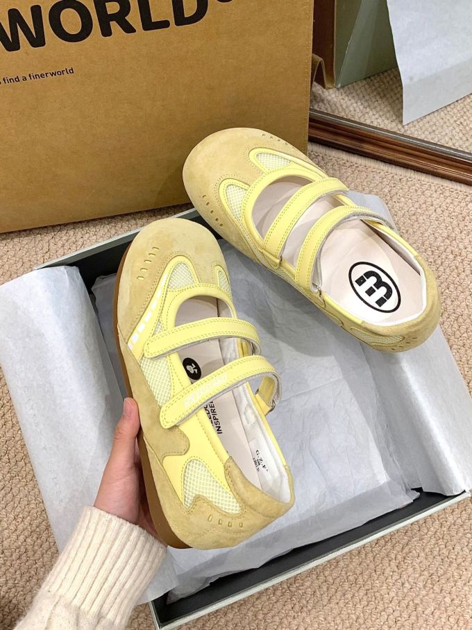 圆头 低帮 魔术贴 中口鞋 