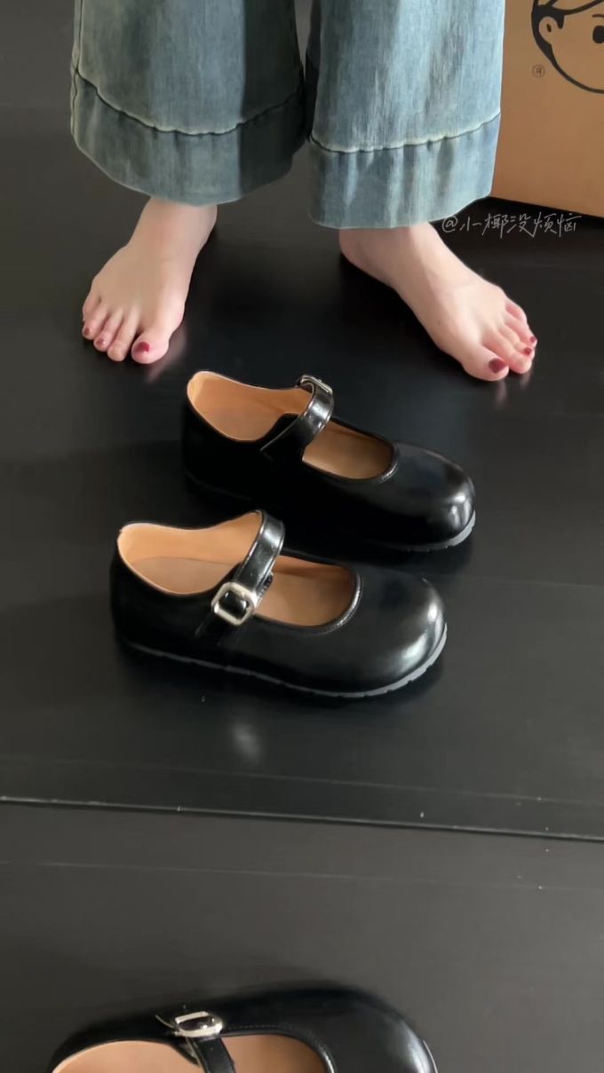 圆头 中口鞋 皮革 