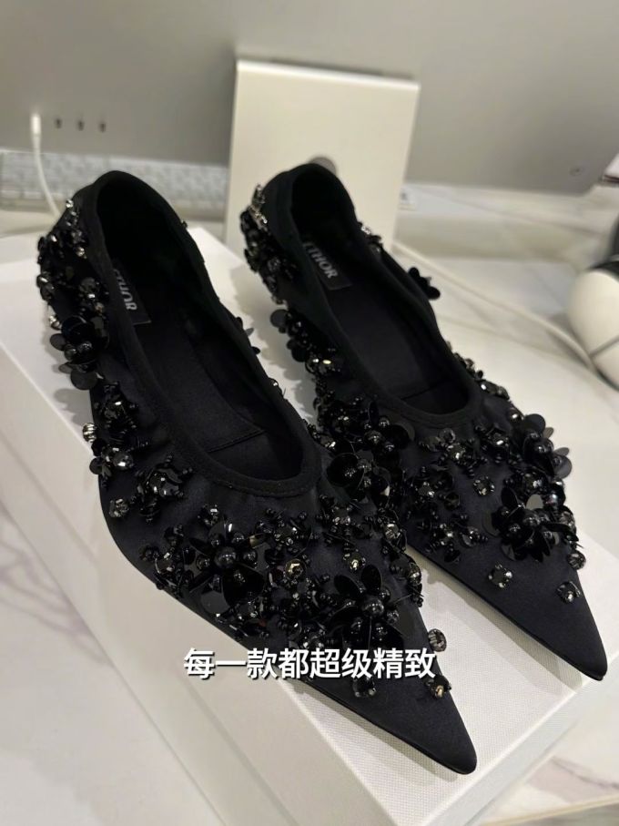 尖头 一脚蹬 浅口鞋 