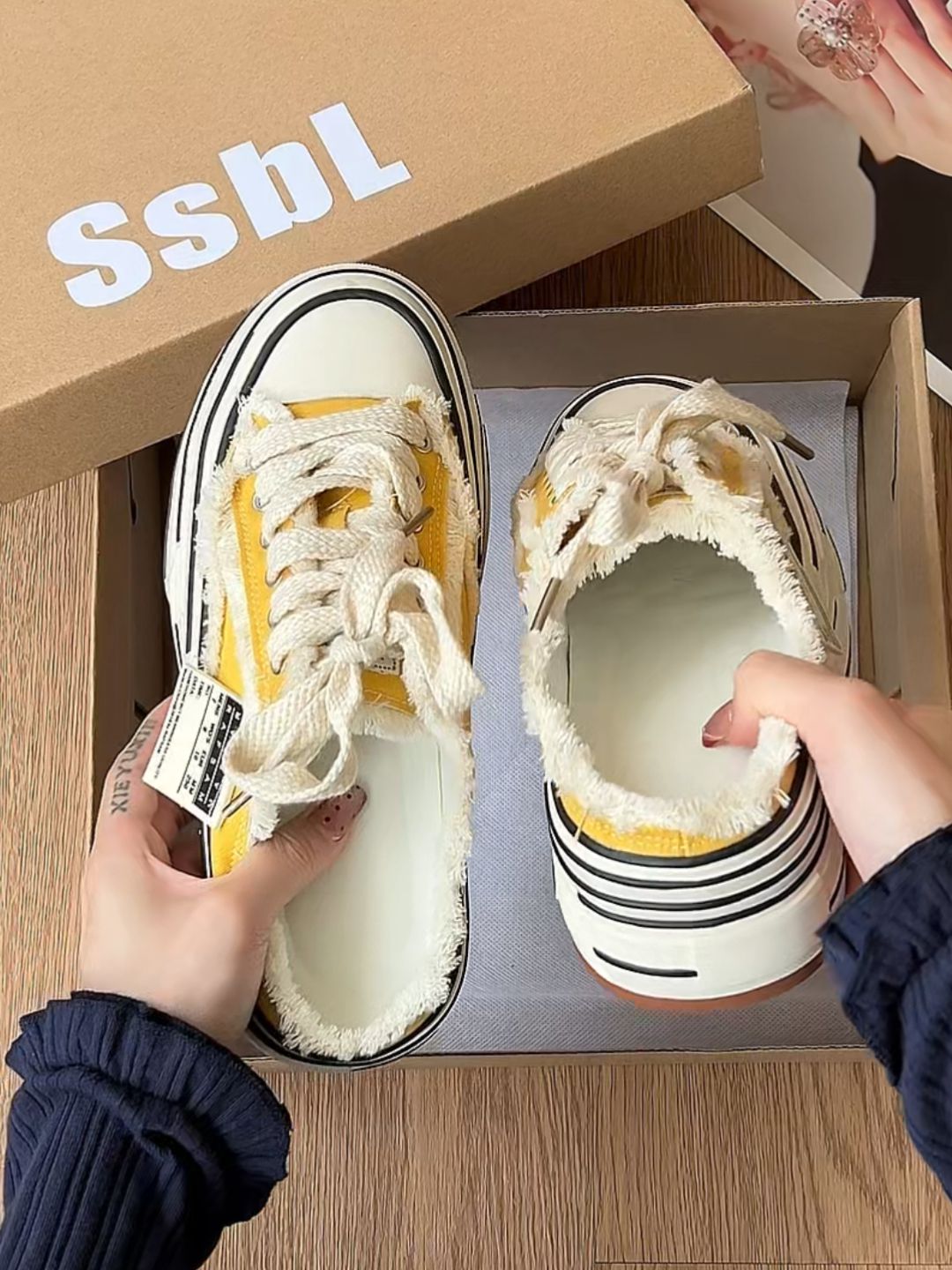 系带 布面  - VALI鞋履AI设计主图