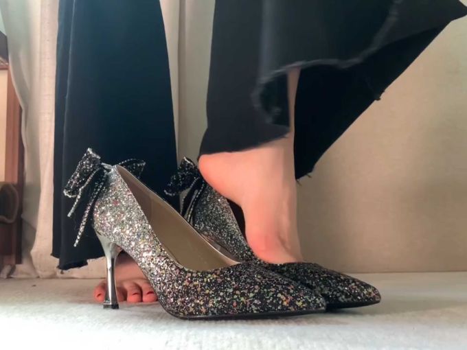 尖头 低帮 一脚蹬 浅口鞋 