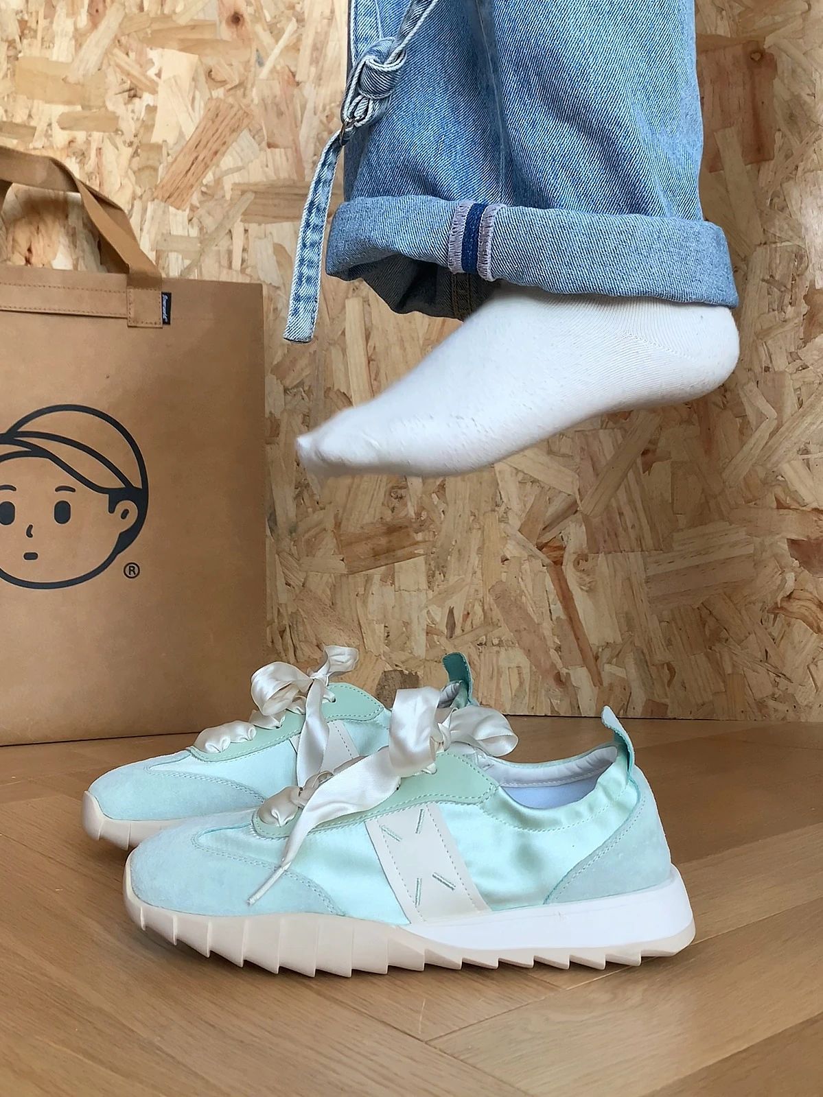 低帮 系带 皮革  - VALI鞋履AI设计主图