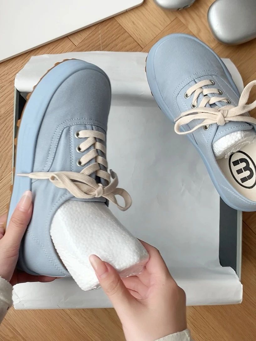 中帮 松紧带 系带 布面  - VALI鞋履AI设计主图