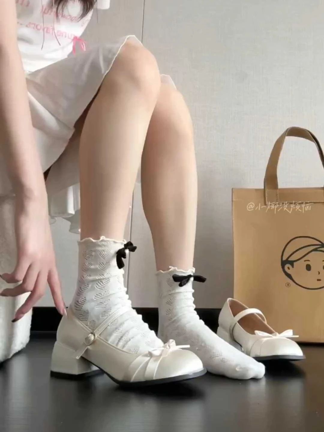 圆头 浅口鞋 皮革  - VALI鞋履AI设计主图