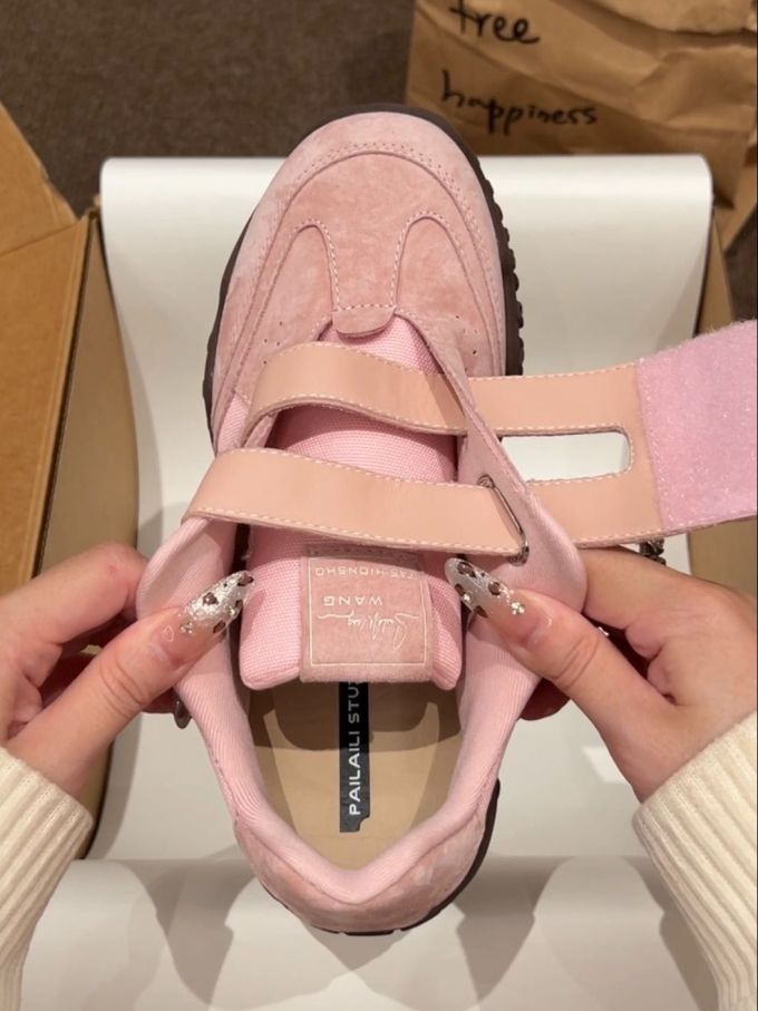 圆头 袢扣 魔术贴 深口鞋 皮革 