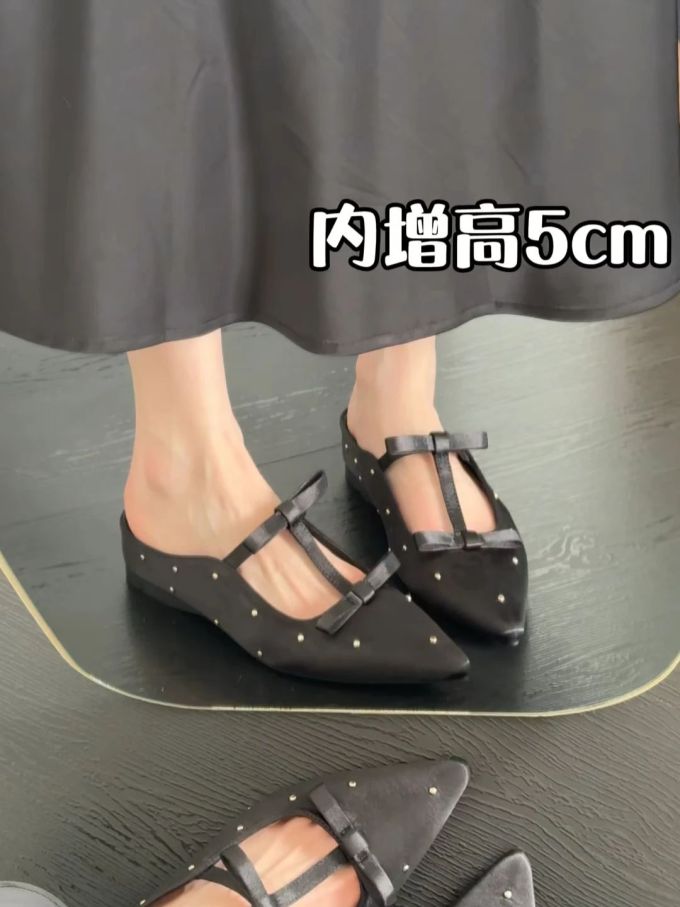 尖头 浅口鞋 塑料